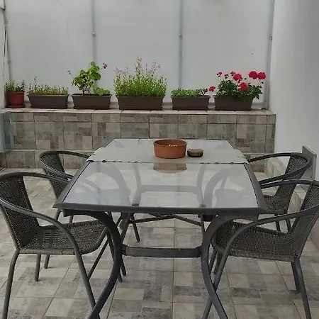 Nikolas House - το σπιτι του νικολα *