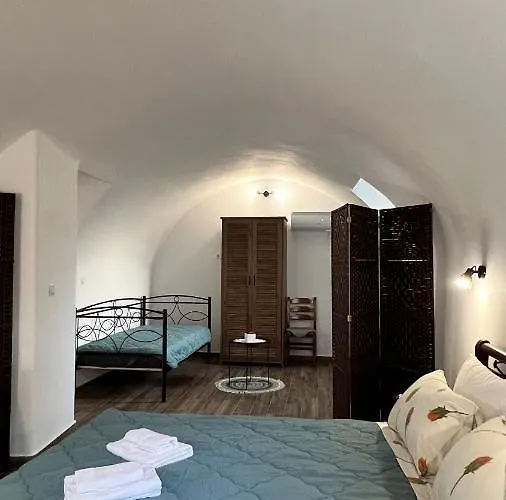 Nikolas House - το σπιτι του νικολα Археа-Писса