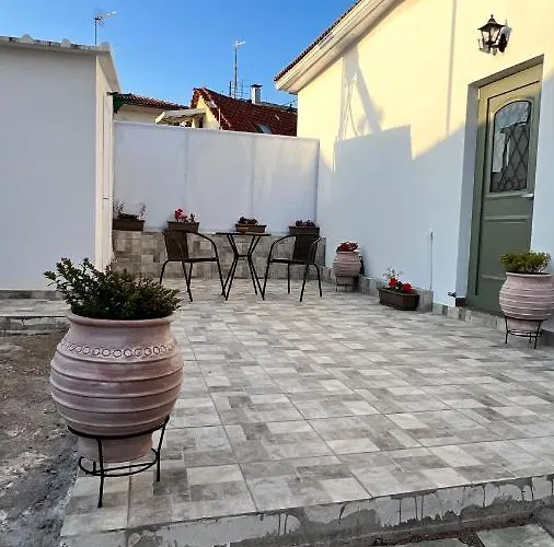 Nikolas House - το σπιτι του νικολα